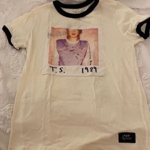 Taylor Swift 1989 World Tour Tshirt